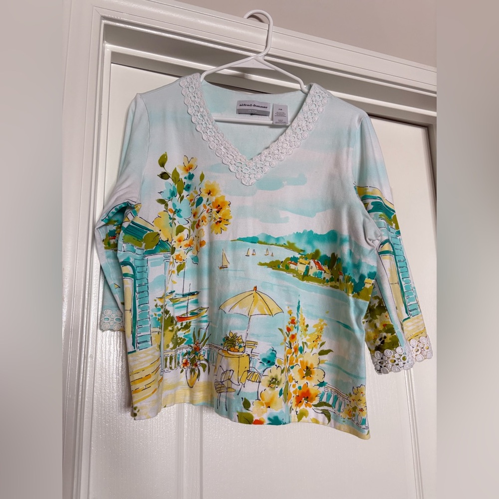 Alfred Dunner Women's Scenic Floral 3/4 Sleeve Shirt